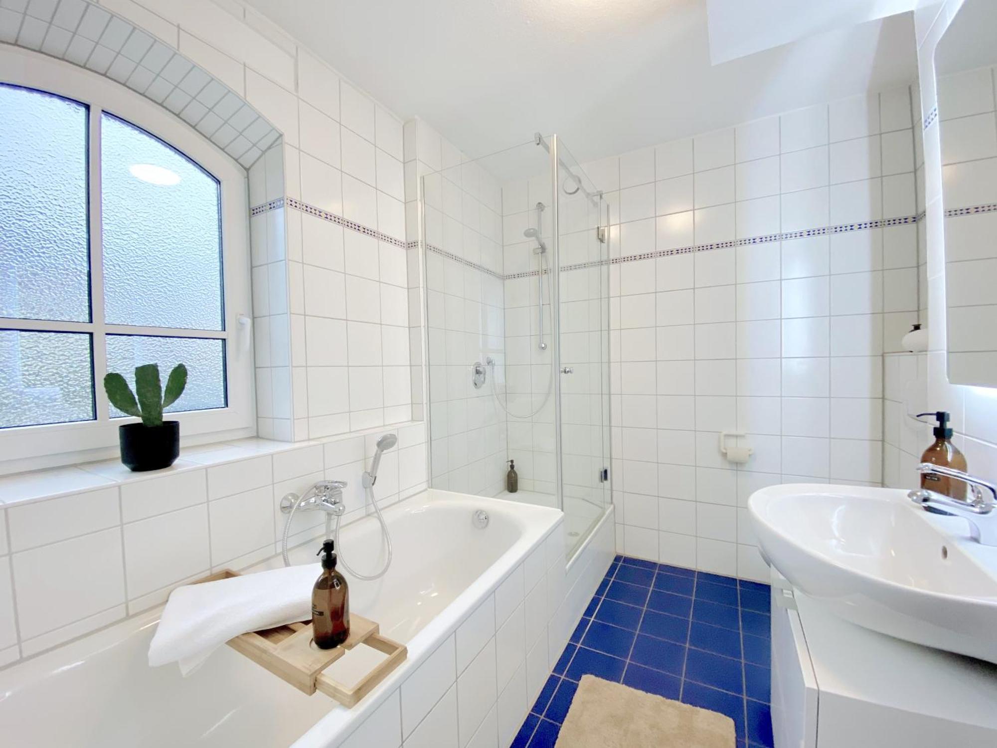 Snug Stays I 3 Zimmer Design Apartment Am See Mit Garten I Home Office I Highspeed Wifi Wessling Ngoại thất bức ảnh